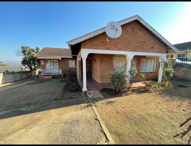 4 BEDROOM HOUSE FOR SALE IN EASTWOOD